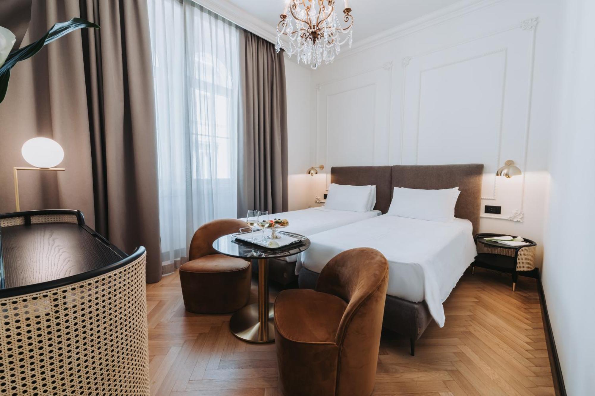Superior Double or Twin Room,1597544629:JPEG